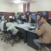 Palestine Polytechnic University (PPU) - كلية الهندسة تقدم المساعدة التدريبية لطالبات بنات دورا الثانوية